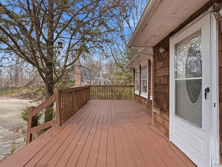 25 Woodland Terrace Ct — Photo 3