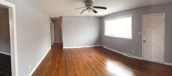 2nd image of 1117 W Booker Cir