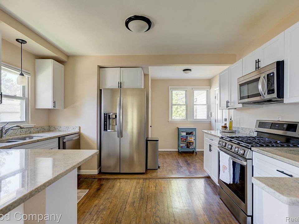 215 E Hazelhurst St, photo 11