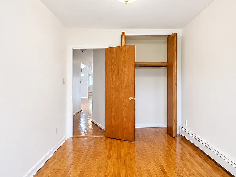 31-17 30th St #2 — Photo 6