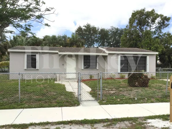 1121 NW 23rd Ter, Fort Lauderdale, FL 33311