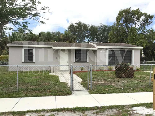 1121 NW 23rd Ter Photo 1