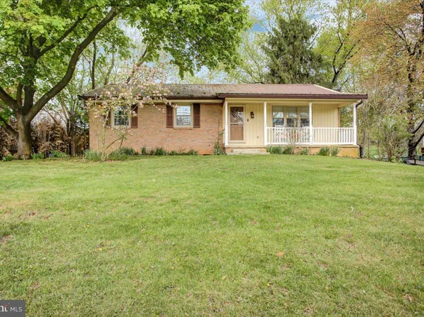 3959 Anthony Hwy, Fayetteville, PA 17222