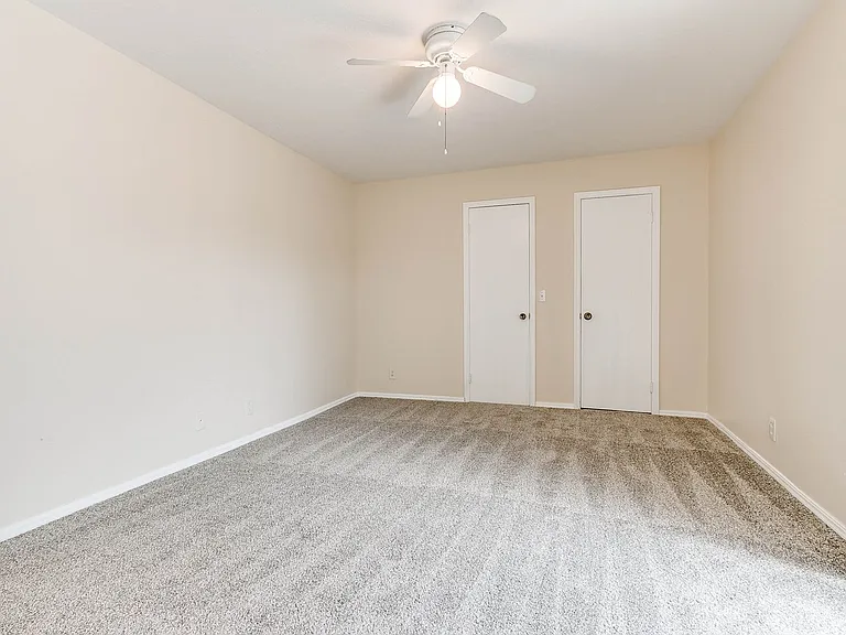 504 N Davis Ave — Photo 31