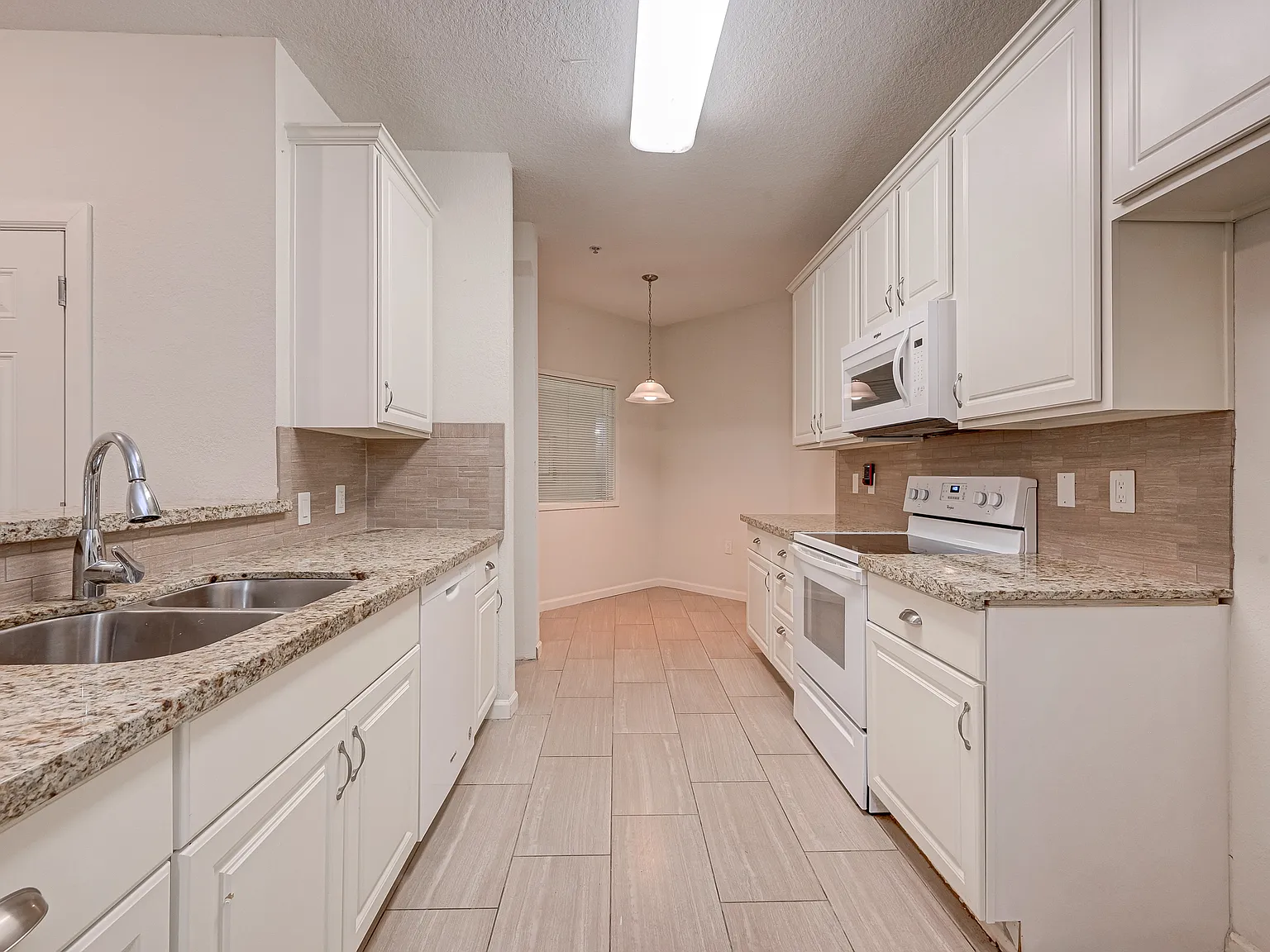 1 bed, 870 sqft, $1,400 — Photo 1