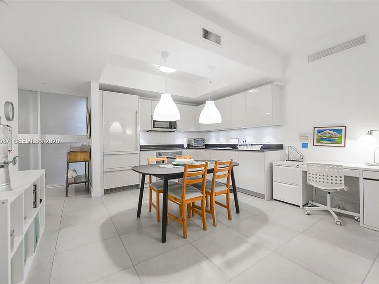 1010 Brickell Ave #2906 — Photo 6