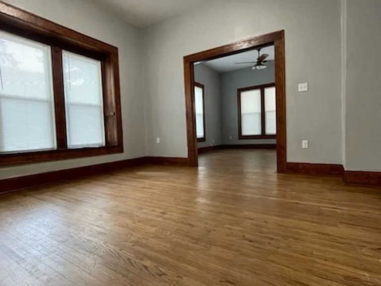721 N Kickapoo Ave — Photo 4