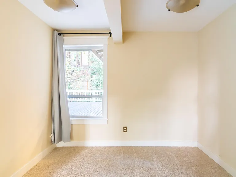 12840 NE 88th St — Photo 34