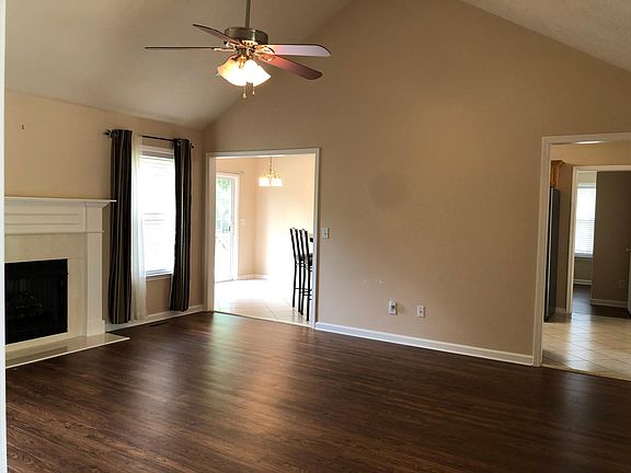 4th image of 603 Shetland Dr