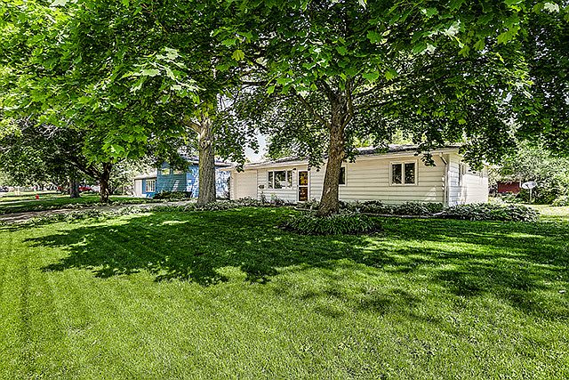 1st image of 307 Harmony Dr