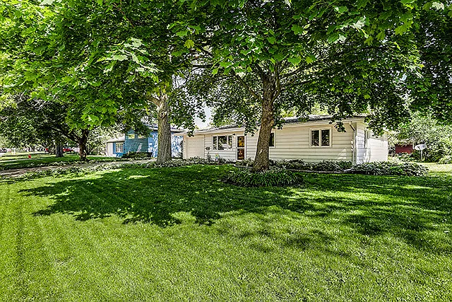 307 Harmony Dr photo 1