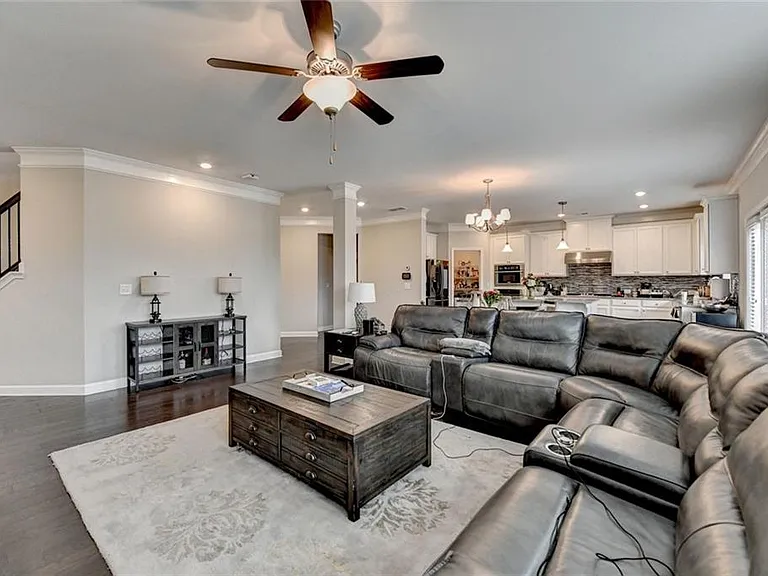 5525 Nesmith Ct — Photo 13