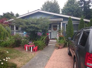 3016 46th Ave SW, Seattle, WA 98116