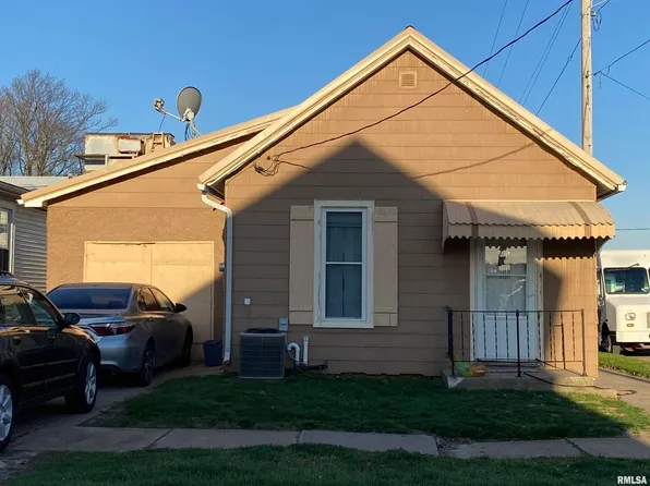 1 S Elliott St, Preston, IA 52069