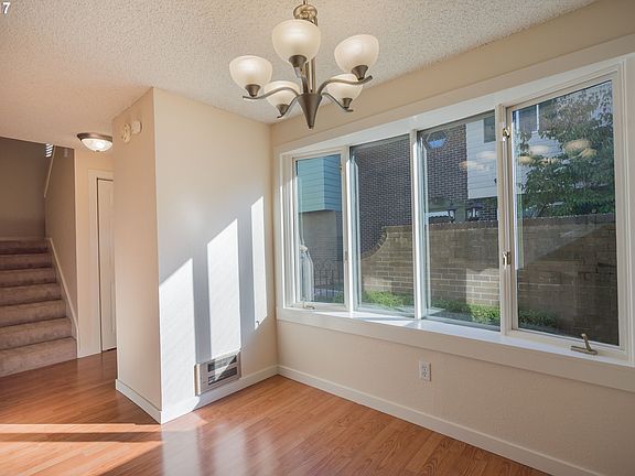 5th image of 305 NE 63rd St APT 6