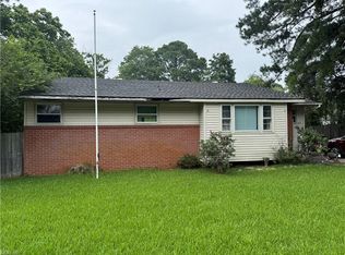 612 Providence Rd, Chesapeake, VA 23325