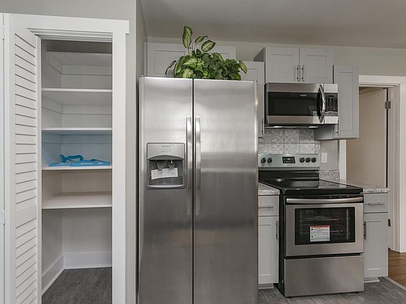 4th image of 2410 Dennywood Dr