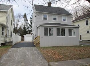 323 Ridgewood Dr, Syracuse, NY 13206