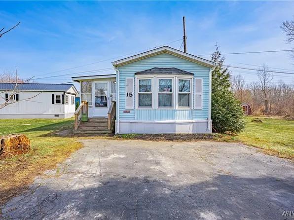 15 Rainbow Park, Ransomville, NY 14131