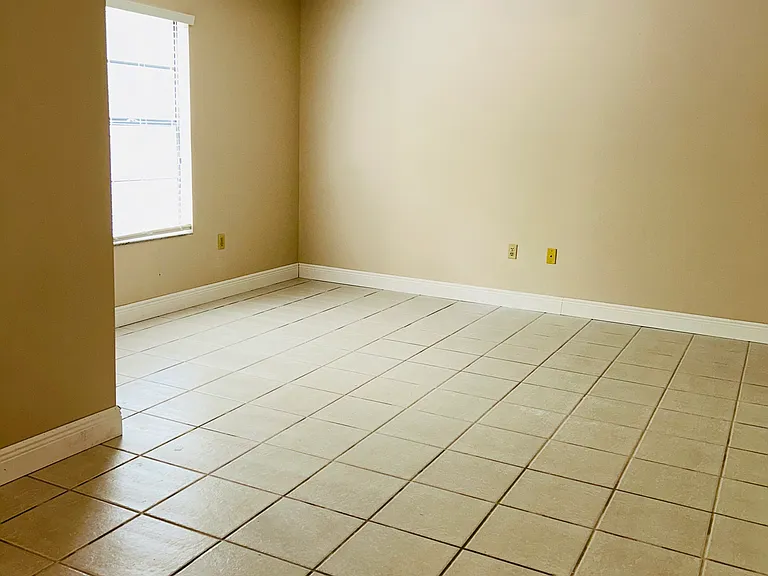 591 Darien Ave SW — Photo 10