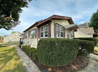 290 S Broadway St, Coal City, IL 60416