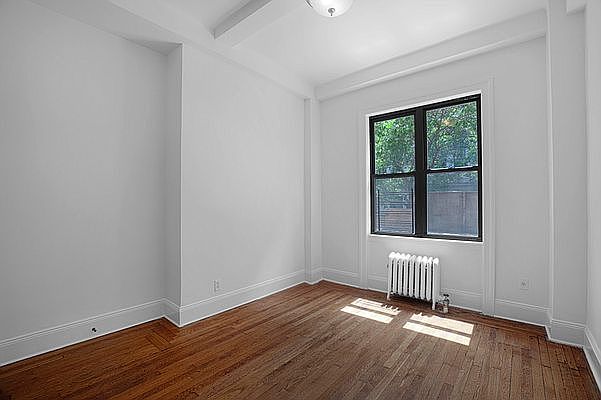 1st image of 19 W 69th St APT 203