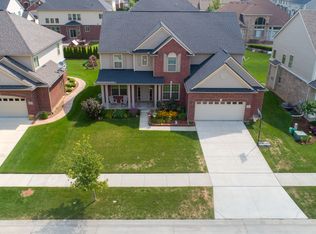 43642 Grouse Dr, Clinton Township, MI 48038