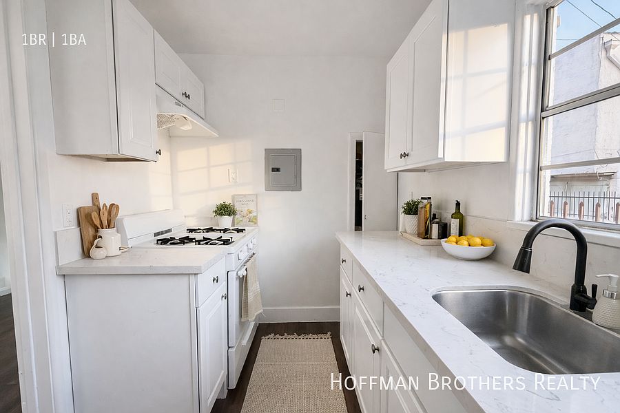 1st image of 2520 Folsom St APT 1