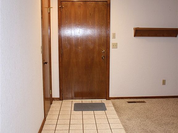 4th image of 2605 Rosewood Cir