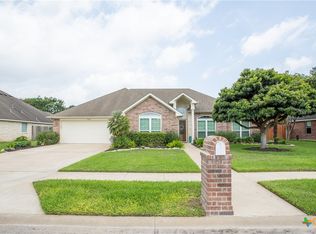 106 Lake Forest Dr, Victoria, TX 77904