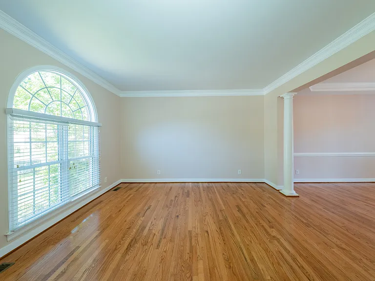 9721 Pemberton Crossing Dr — Photo 20