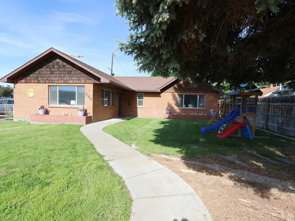 424 S Division St, Powell, WY 82435
