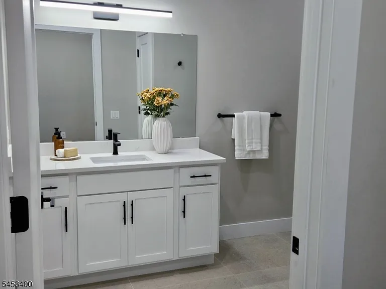 450 Washington Ave #201 — Photo 5