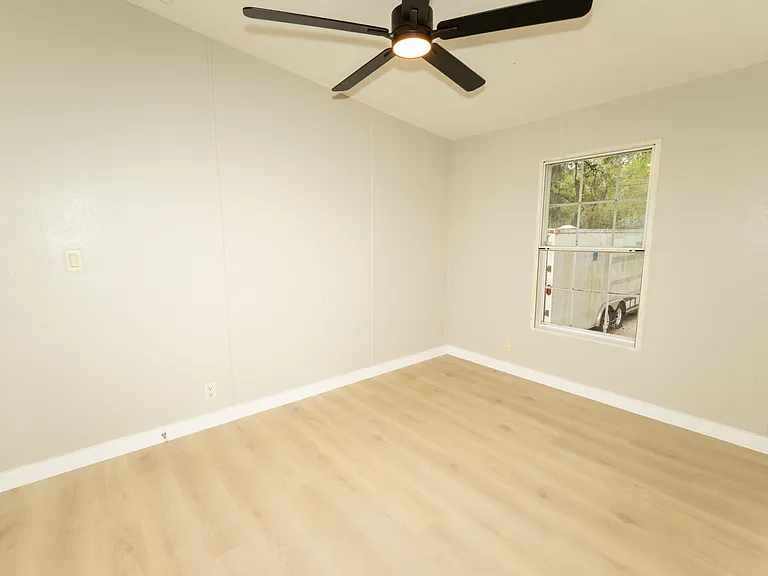 9520 Merton St — Photo 3
