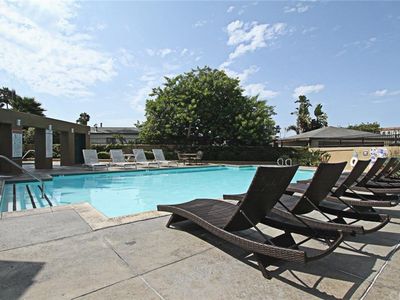 320 Lake St UNIT 207, Huntington Beach, CA, 92648