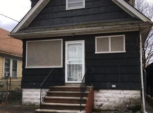 30 Martineau St, Staten Island, NY 10303