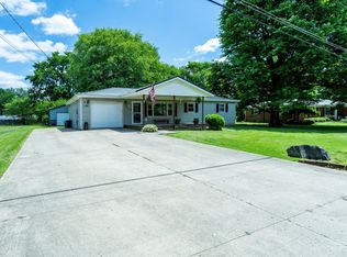 7046 Cheri Dr, Hillsboro, OH 45133