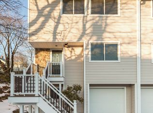 328 Hamilton Ave APT 1, Greenwich, CT 06830