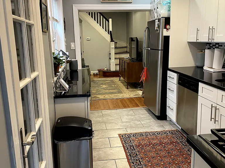 3723 Stanton St — Photo 10