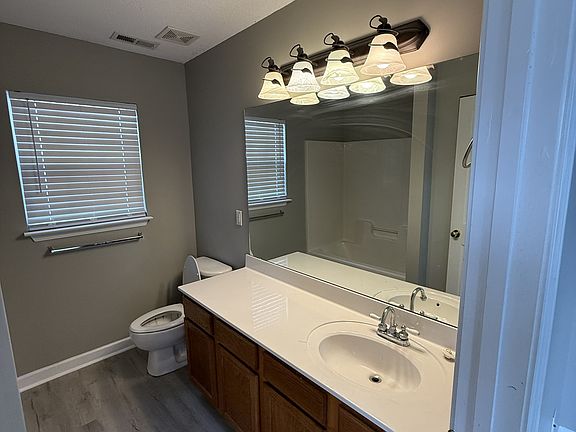 3rd image of 231 Kittiwake Ln