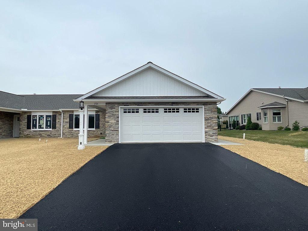 221 Matthew Dr, Chambersburg, PA 17201 MLS PAFL2014734 Zillow