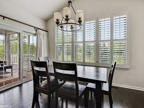3rd image of 3166 Valcour Dr