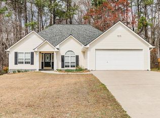 318 Lakeshire Trce, Dallas, GA 30157