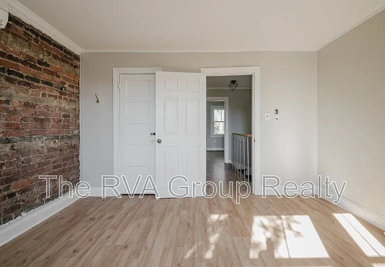 1230 Wallace St — Photo 34