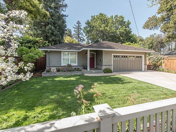 2nd image of 445 Santa Margarita Ave