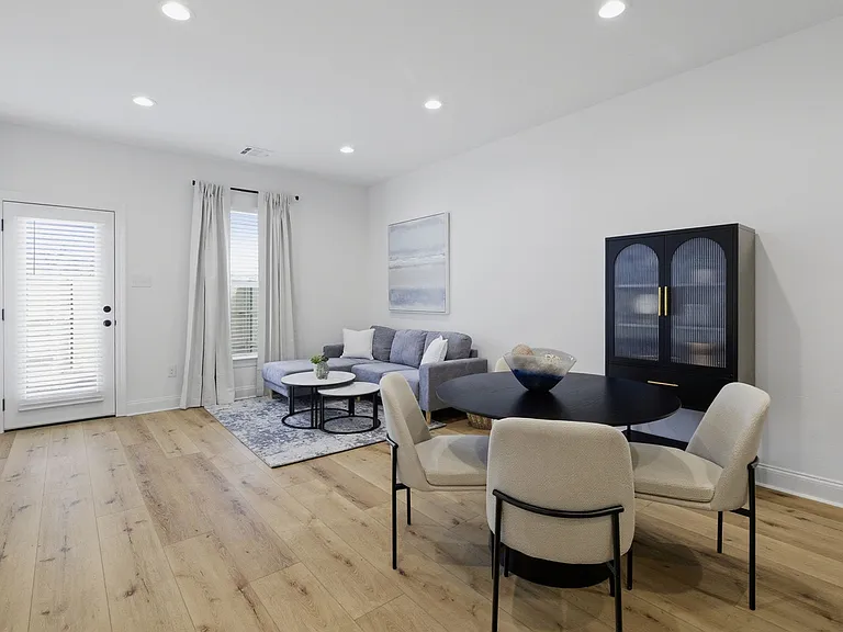 Camellia Grove Townhomes — Photo 21
