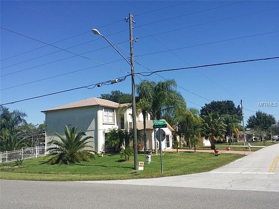 3rd image of 1101 Perpignan Ct