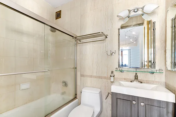 Rented by Compass | media 16