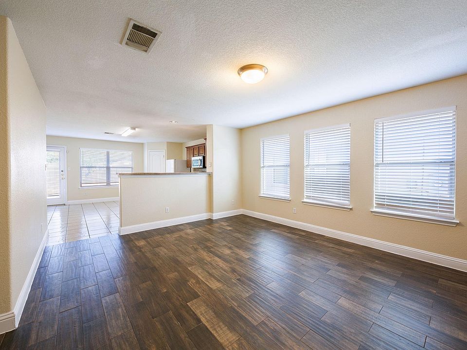 1st image of 3300 Etheredge Dr