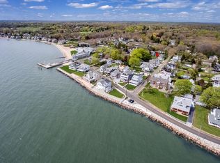 19 Tuxis Rd, Madison, CT 06443